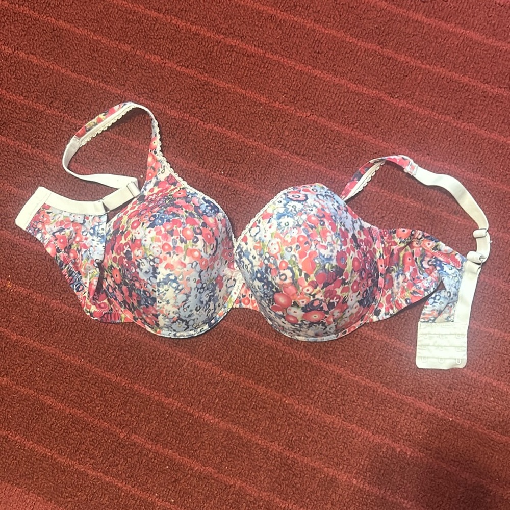 Floral Bra💕.     38D